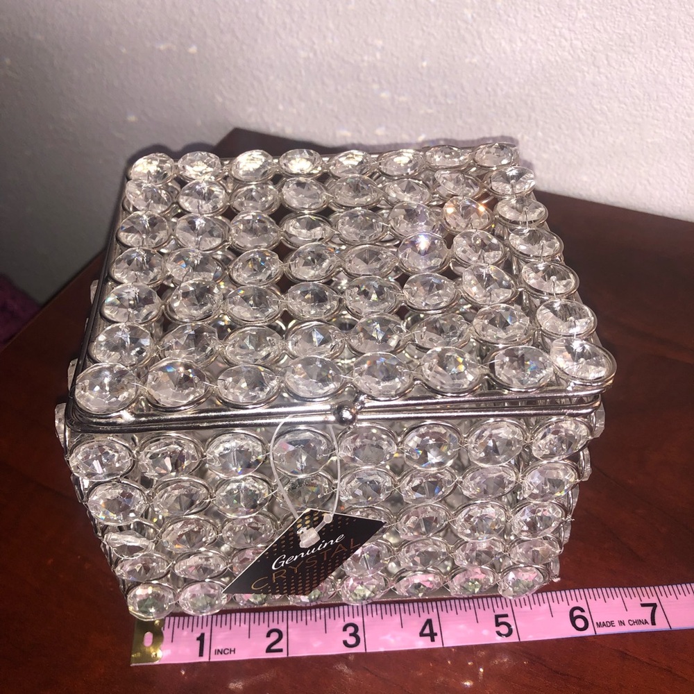 Glam Crystal Stone Jewelry Box - Picture 6 of 7